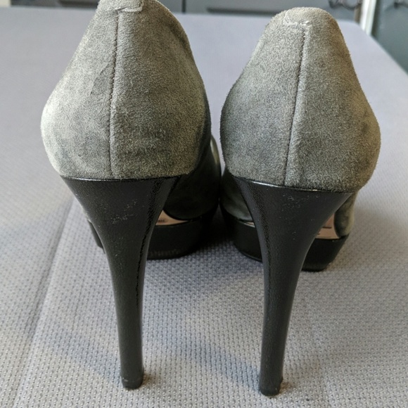 Vince Cumuto Suede Platform Pumps Size 10B - Picture 7 of 7
